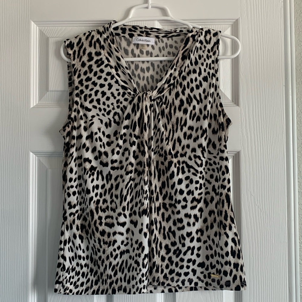 Calvin Klein women animal print leopard tan black from knot v neck blouse size M